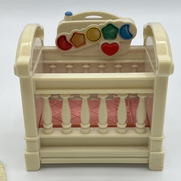 Vintage Fisher Price Loving Family Newborn Nursery # 74807 -1999 Complete - Picture 11 of 16
